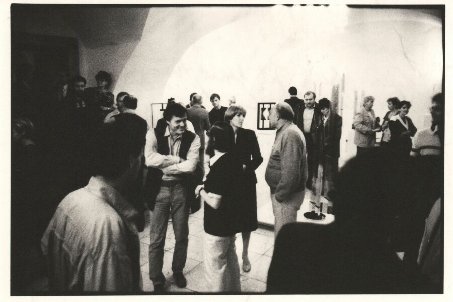 Uprostřed Jiří Drlík, Jiří Valoch, Hana Drlíková, Miloslav Doležal